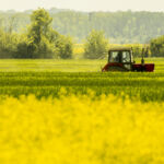 Field Notes: SWEN Terra backs operators to scale European regenerative ag; Tasmanian farm-to-forestry deal becomes โpolitical footballโ A photo of a tractor in a field